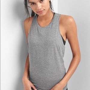 Gap Fit Breathe Tie-Back Tank Top in Grey